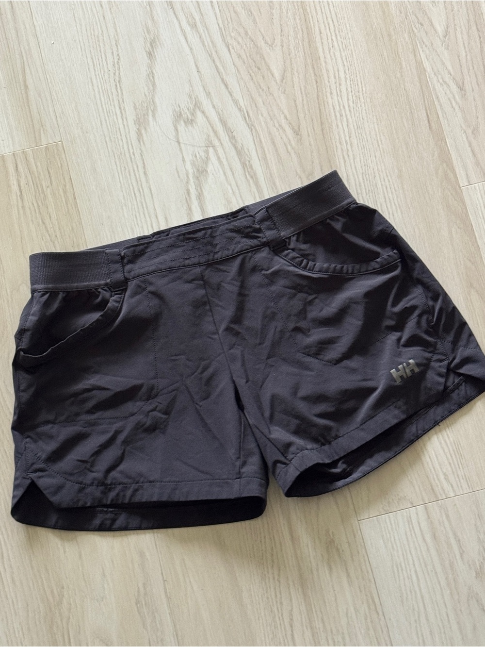 🌼 Womens Helly Hansen Charcoal Grey Rask Athletic Shorts elastic waist pockets M